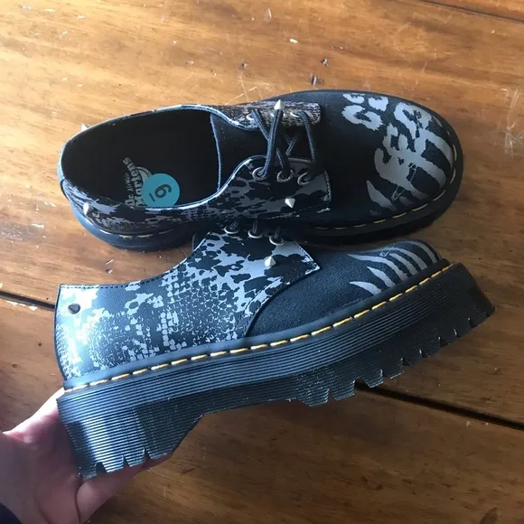 🔥🔥🔥 1 DAY SALE New Unisex Rare Dr Martens 1461