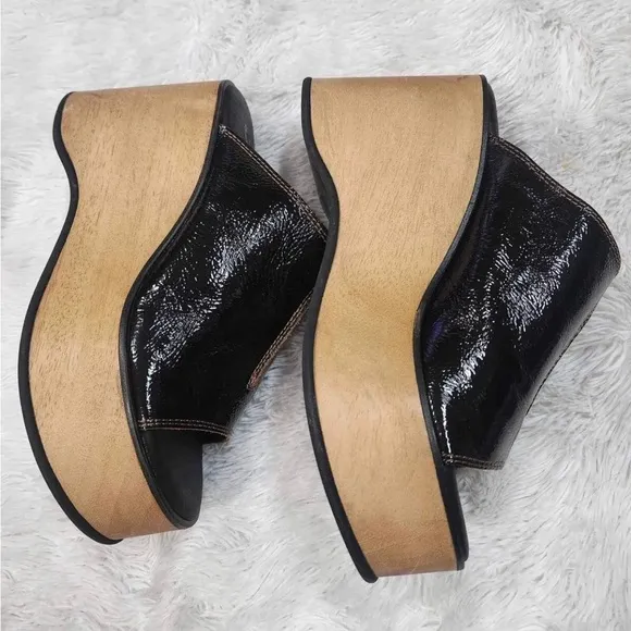 - Free People Gabriela Clogs Size 39. SH5
