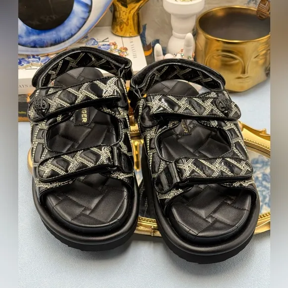 🆕 KURT GEIGER LONDON 🧿 NWOB Orson Patent Quilted Dad Sandals Sz EU38 US 7.5