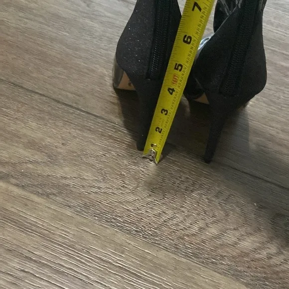 - NWT BURJU Savage Ankle Closed Pointed Toe Wet Look With Sparkle Heel | 5…