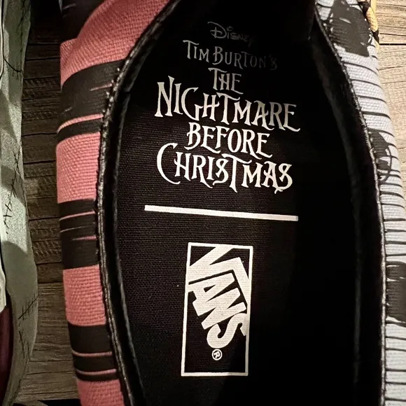 🆕 NWT Vans x🎄🎃 Nightmare Before Xmas Sally Stacked Platform, W9.5