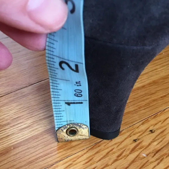 👢 Stuart Weitzman Knee Hi Suede Boots
