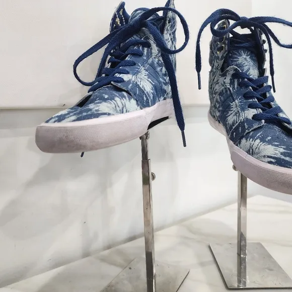[ SUPRA] boys size 5,- or mens size 3, blue&amp; white hi top &quot; SKYFALL&quot; sneakers