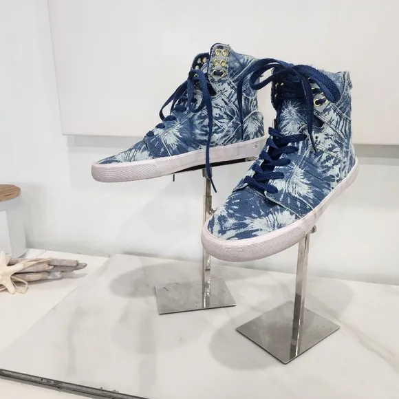 [ SUPRA] boys size 5,- or mens size 3, blue&amp; white hi top &quot; SKYFALL&quot; sneakers