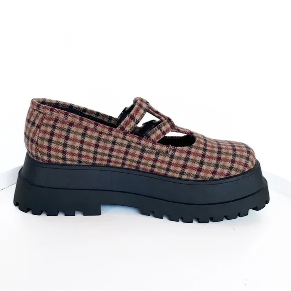 🆕 URBAN OUTFITTERS Tonia Plaid doublestrap Chunky Mary Jane shoes Womens size 6