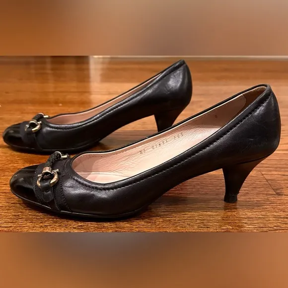 1. Ladies Salvatore Ferragamo Vintage Black Leather and Patent Horse Bit Shoes