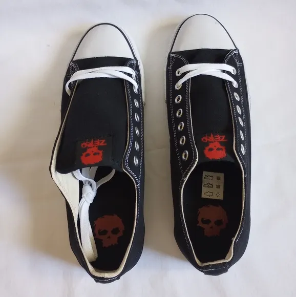 2003 Zero Skateboards X Converse Low Top Shoes Sneakers Mens Size 11 Black White