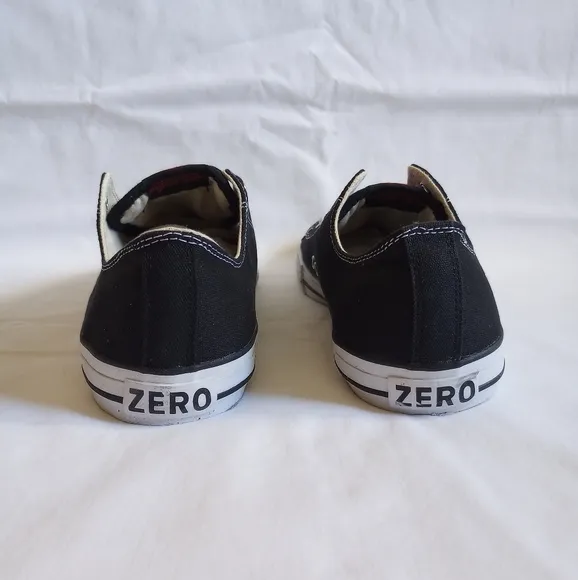 2003 Zero Skateboards X Converse Low Top Shoes Sneakers Mens Size 11 Black White