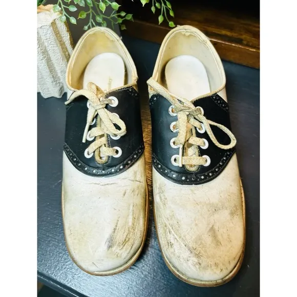 40/50s vintage Town &amp; Country Black and White Saddle Shoes Us Women's 8.5/9