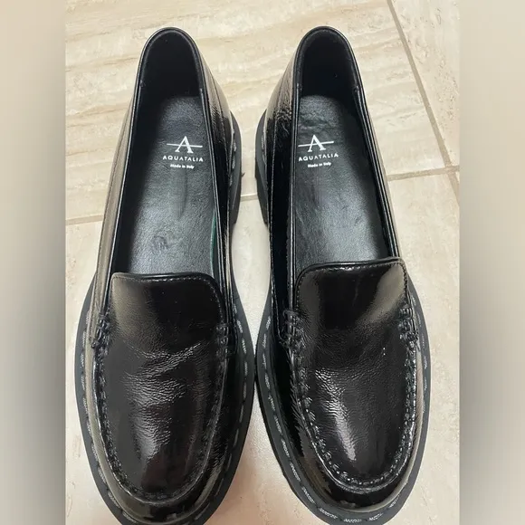 $450 New Aquatalia Hayley water resistant platform loafer black patent l…