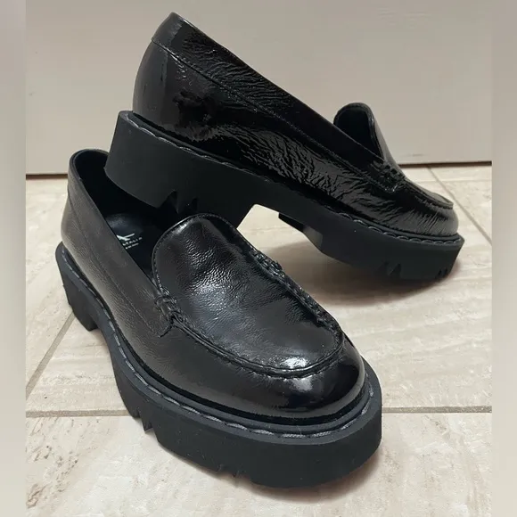 $450 New Aquatalia Hayley water resistant platform loafer black patent l…
