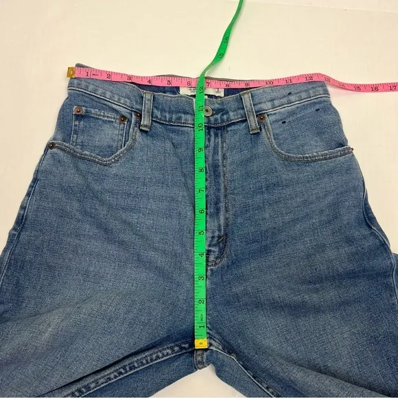 Abercrombie &amp; Finch Ultra High Rise Ankle Straight Jean 26/2