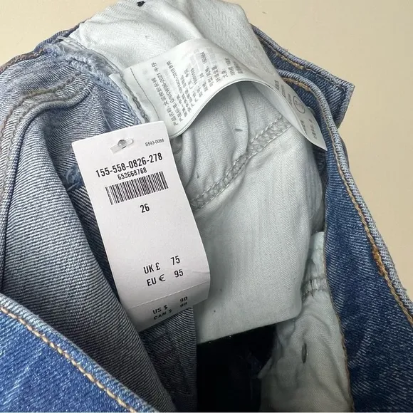 Abercrombie &amp; Finch Ultra High Rise Ankle Straight Jean 26/2