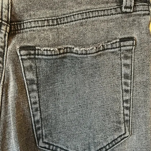 Abercrombie &amp; Fitch The Ankle Straight Ultra High-Rise Jeans Size 27