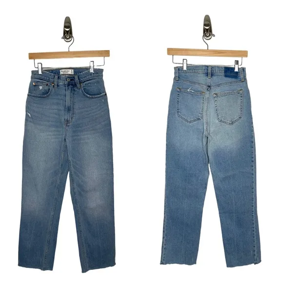 Abercrombie | Curve Love Ankle Straight Ultra High Rise Medium Raw Hem 2/26