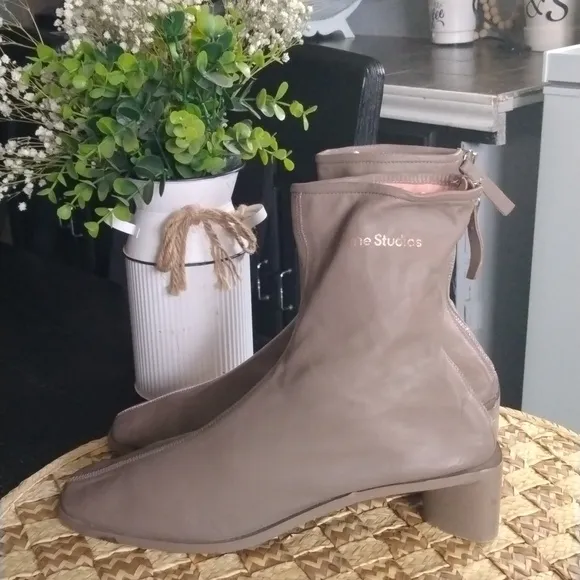 ACNE STUDIOS ANKLE BOOTIES WOMEN'S
