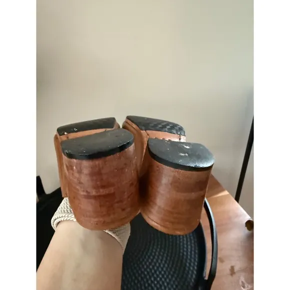 Adelante Camila Mules Leather Block Heel Mules Clogs Dessert Tan Brown Size 6.5