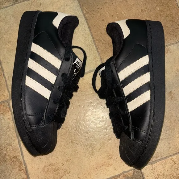 Adidas Kids Black and White Sneakers- Original Classics