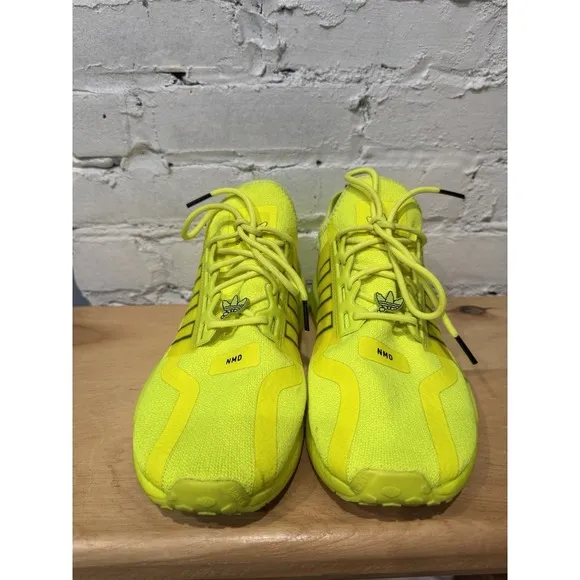 Adidas Mens 10 Sneakers NMD R1 V2 Solar Yellow‎ Running Shoes GY5061