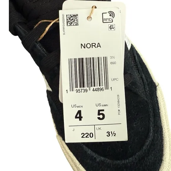 Adidas Nora GV6777 Black and White Skateboarding Sneakers Men Size 4