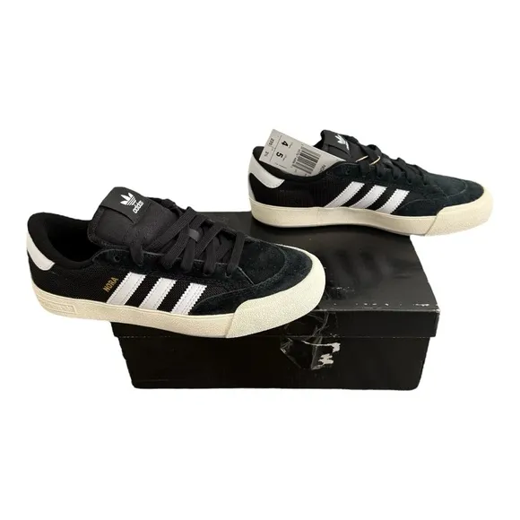 Adidas Nora GV6777 Black and White Skateboarding Sneakers Men Size 4