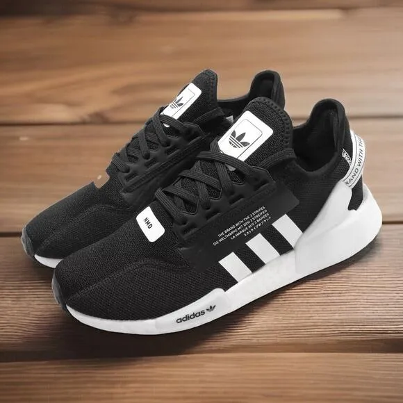 Adidas ORIGINALS NMD R1 Black White Boost Ultra Run Shoes Mens 8.5 Fast Ship