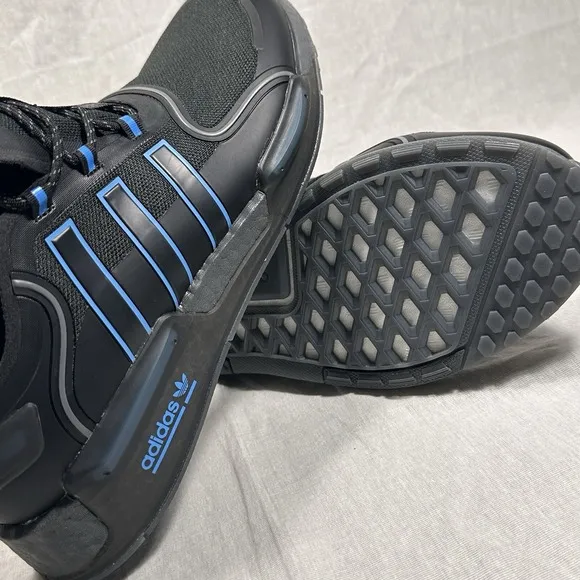 Adidas Originals NMD_R1 V3 Athletic Low Top Shoes Black Blue HQ6637 Mens Size 12