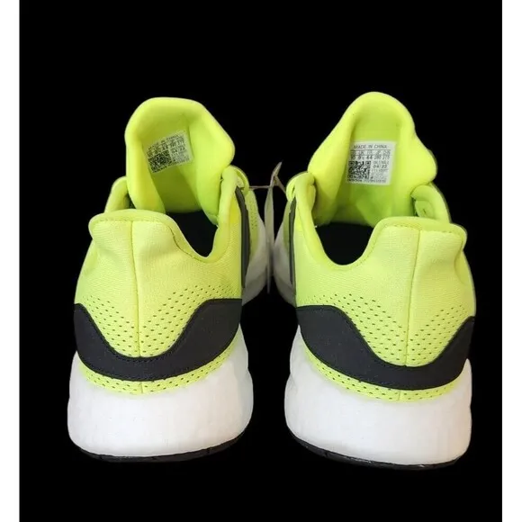 Adidas Pure Boost 22 Shoes Ultra Solar Yellow Sneakers Shoes  Men's Size 10 NEW