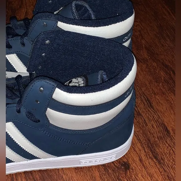 Adidas top ten size 11