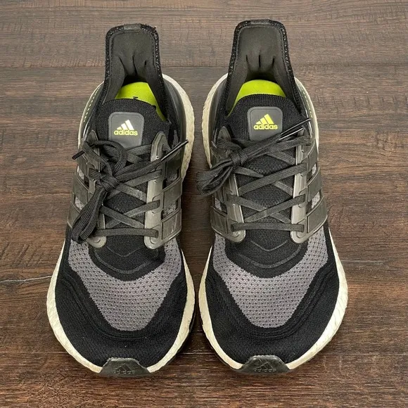 adidas UltraBOOST 21 Mens 9 Black Running Walking Shoes Gym Training Workout