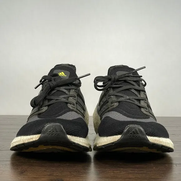 adidas UltraBOOST 21 Mens 9 Black Running Walking Shoes Gym Training Workout
