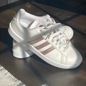 Adidas White Sneakers Classic Design