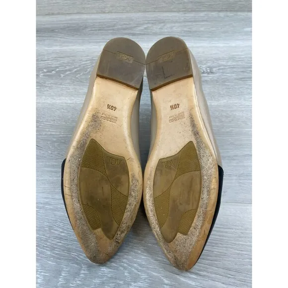 AGL D532014 Women's 10.5 Beige Leather Almond Toe Slip-On Cap Toe Loafer Shoes