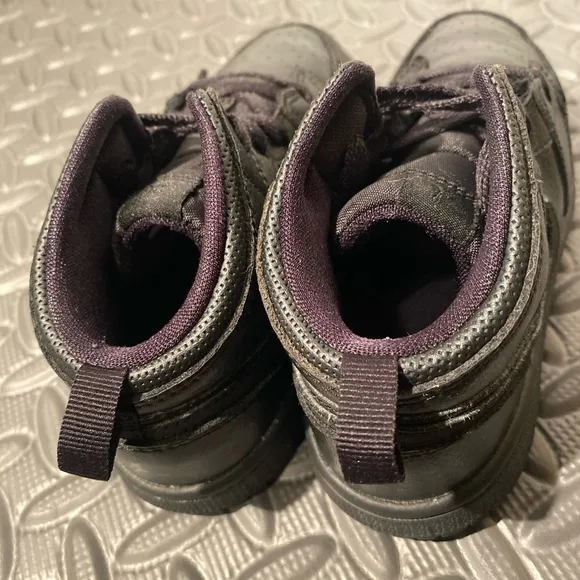 Air Jordan 1 Mid Retro Triple Black size 10c toddler shoes