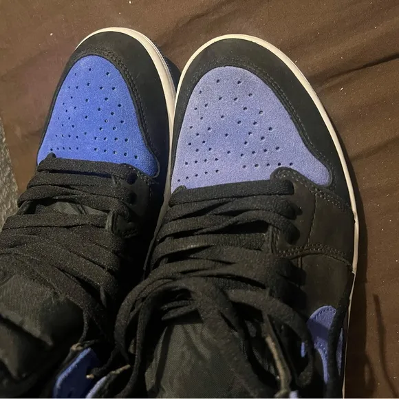 Air Jordan 1 Retro High OG Royal Reimagined fits ladies size 12