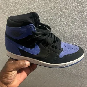 Air Jordan 1 Retro High OG Royal Reimagined fits ladies size 12