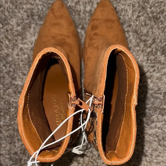 Altar’d State Brown Faux Suede Ankle Boots Heels With Star Accents