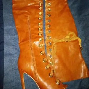 &quot; LACED TO THE KNEE  &quot; - Cognac Faux Leather ( BRAND NEW !!1 )