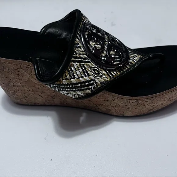Amputee ONE SHOE TORY BURCH Fete woven raffia thong wedge sandals Sz 7 Women