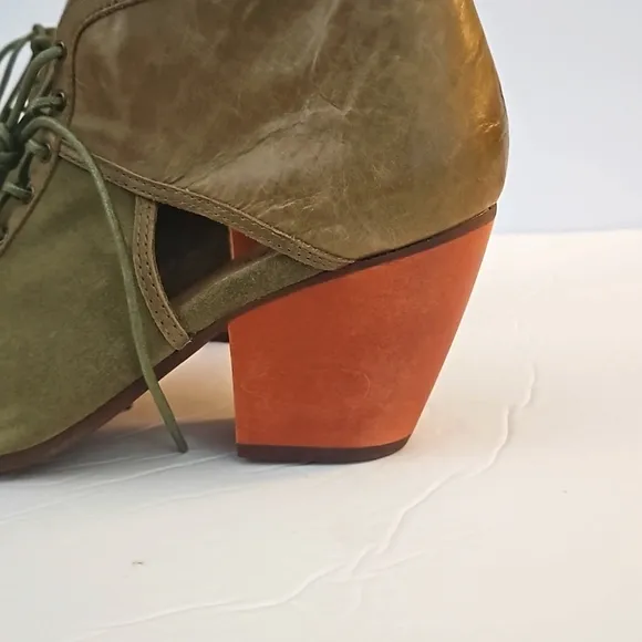 Anthropologie Latigo Soleil Lace-up Wooden Heels Leather Suede Green 9.5M NEW