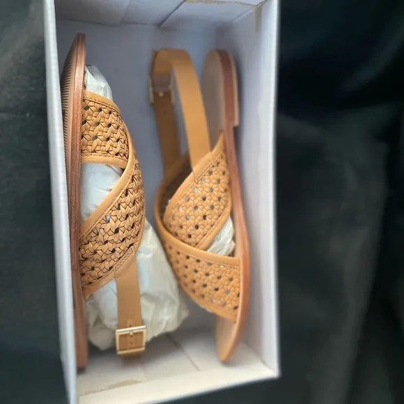 Anthropologie / New Women's Tan Woven Sandals.