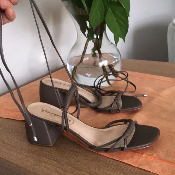 Anthropologie x Vicenza Love Struck Square Toe Wrap Heels Sandals size 11