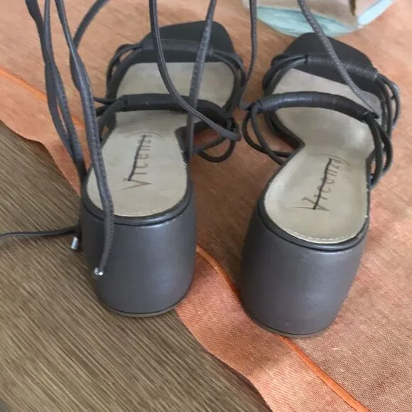 Anthropologie x Vicenza Love Struck Square Toe Wrap Heels Sandals size 11