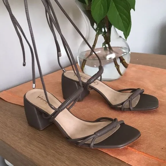 Anthropologie x Vicenza Love Struck Square Toe Wrap Heels Sandals size 11