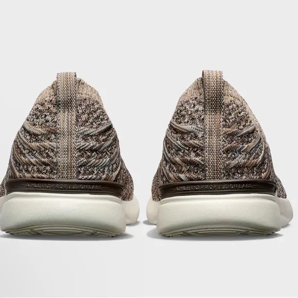 APL Men's Knit Sneakers - TechLoom chocolate vanilla size 9