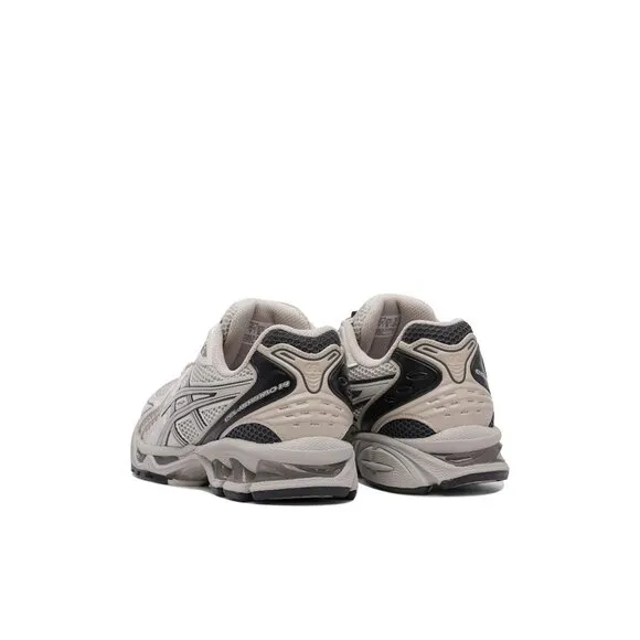 Asics Sneakers &amp; Slip-on Size US 8