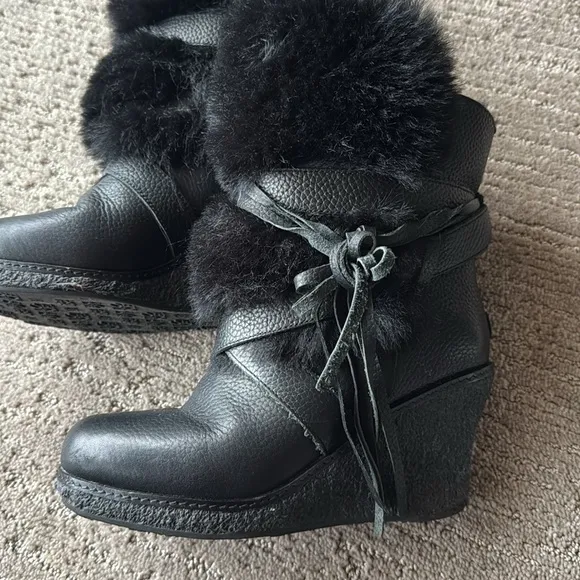 Australia Luxe Collective Black Shearling Fur-Trimmed Wedge Boots