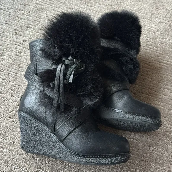 Australia Luxe Collective Black Shearling Fur-Trimmed Wedge Boots
