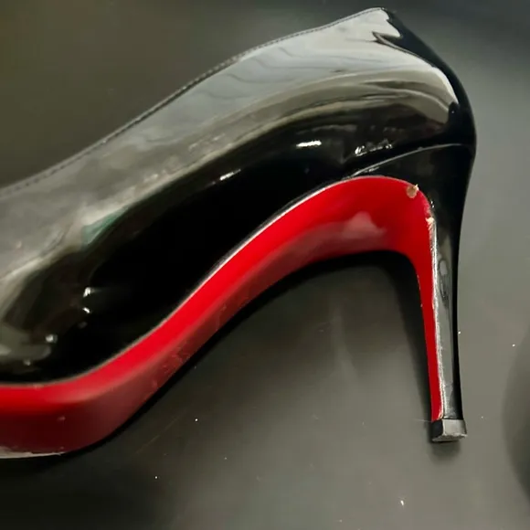 Authentic Christian Louboutin Black Patent Leather Simple Pumps 85mm Size 39