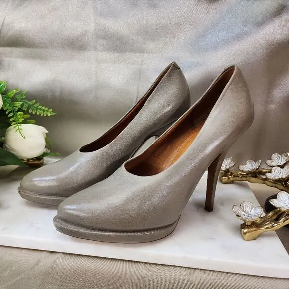 Authentic Givenchy Oyster Grey Leather Heels
